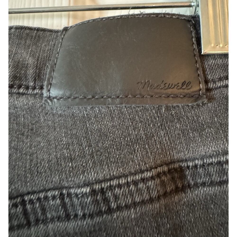 Madewell Women’s Roadtripper Jeans Size 26 Ashcroft Wash 9" Mid Rise Supersoft - Picture 4 of 11